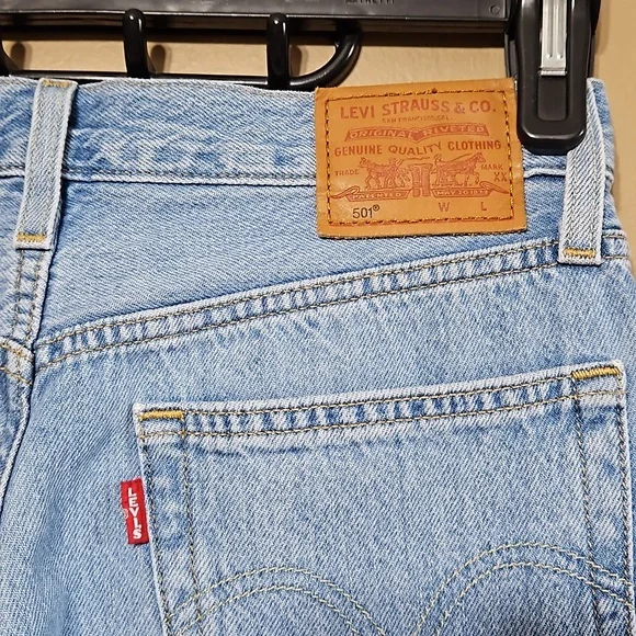 Levi's Jeans - Picture 9 of 12